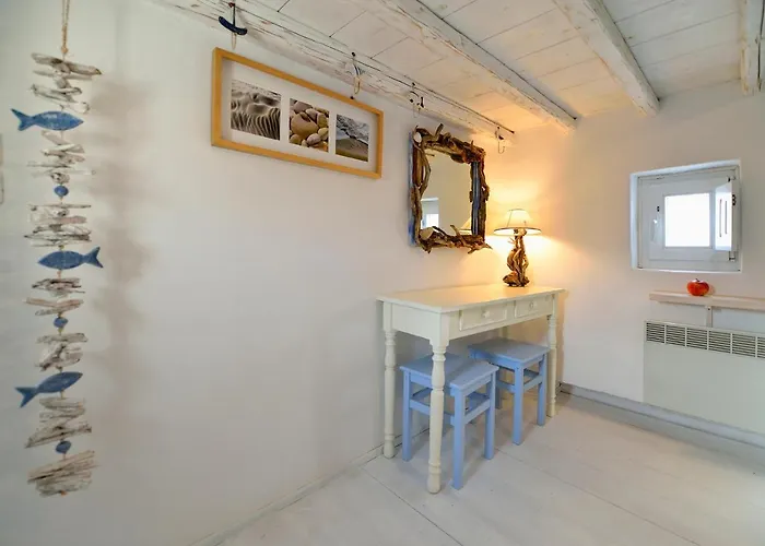 Princess 5 4bed With Small Tub Panormos بانورموس ميكونو